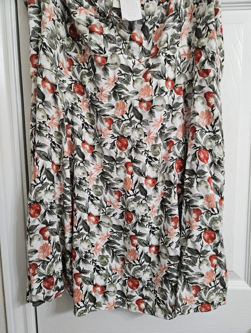 New With Tags Abercrombie Tomato Dress With Pockets - Picture 5 of 10